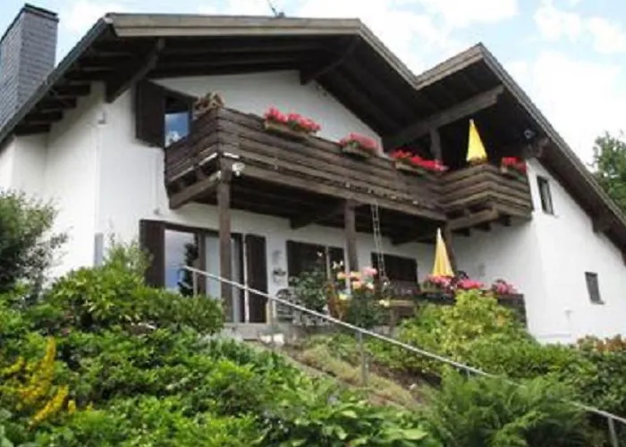 Beate Gensich شقة